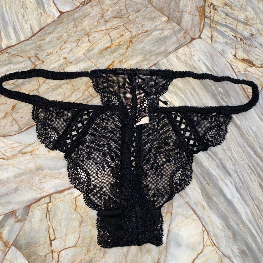 NEW‎ Victoria’s Secret Lingerie Vintage Gorgeous Panties Thong Cheeky Lace Trim